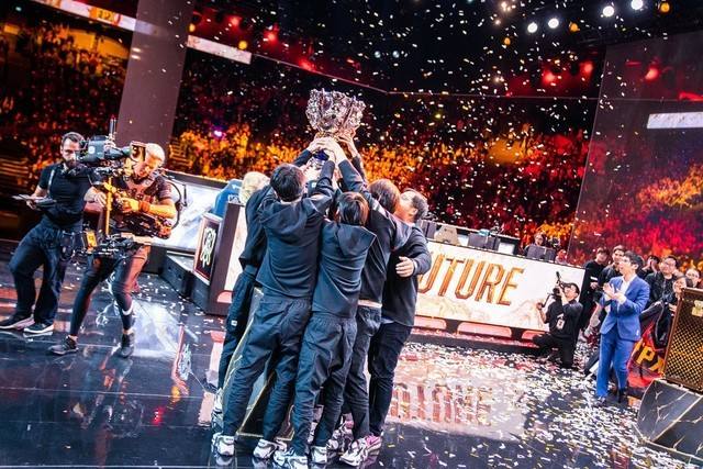 DK队ShowMaker逆风翻盘，英雄联盟比赛惊心动魄逆转瞬间